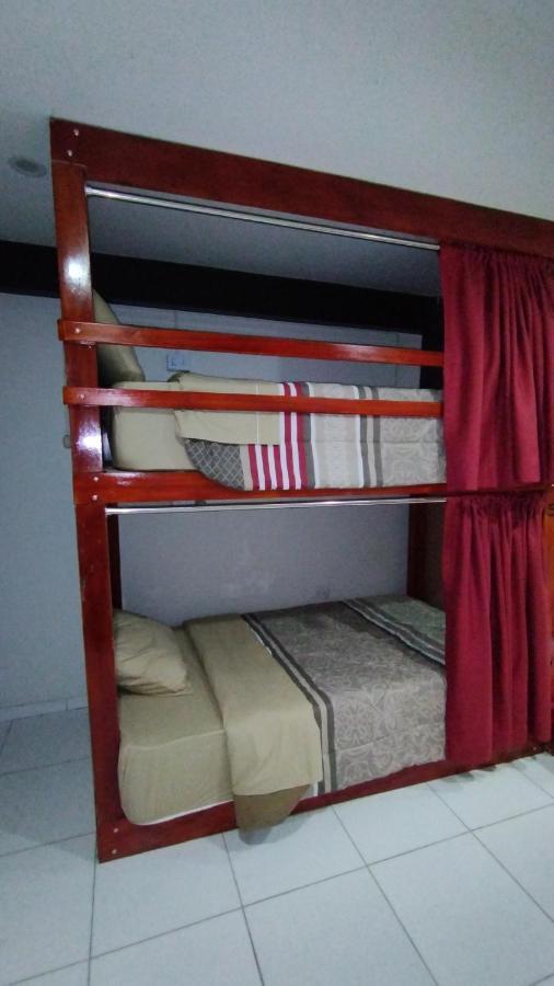 Casa Sucre Hostel อายากุตโช ภายนอก รูปภาพ